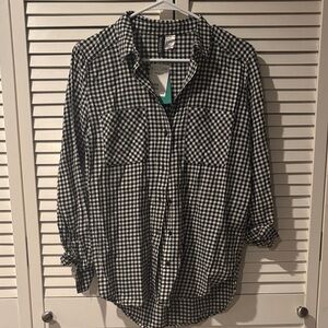 H&M Women’s Black White Plaid Button Down Shirt NWT Size 4